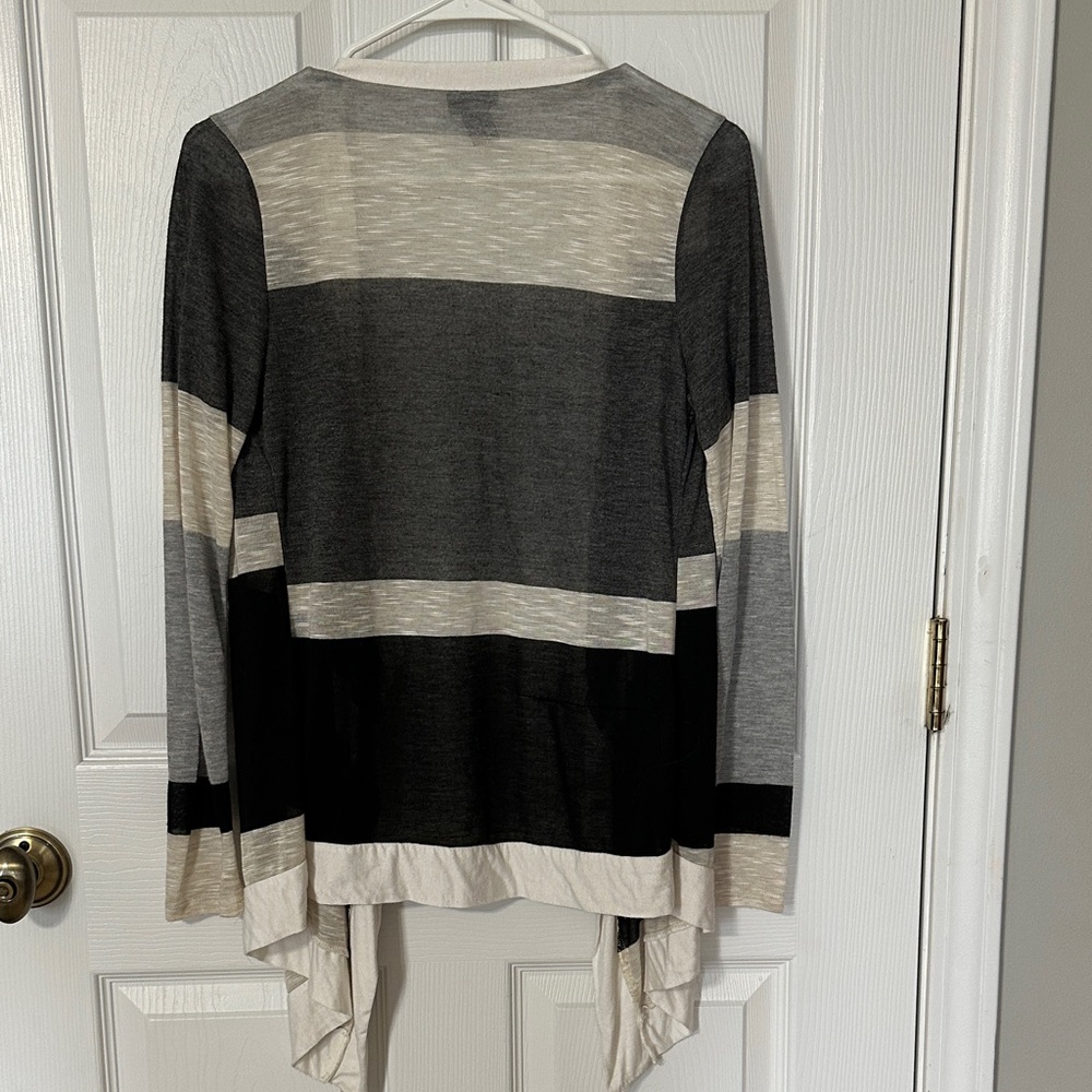 Rue21 Black and Gray Colorblock Cardigan - Picture 3 of 3